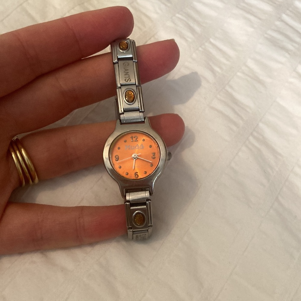 Italian link watch